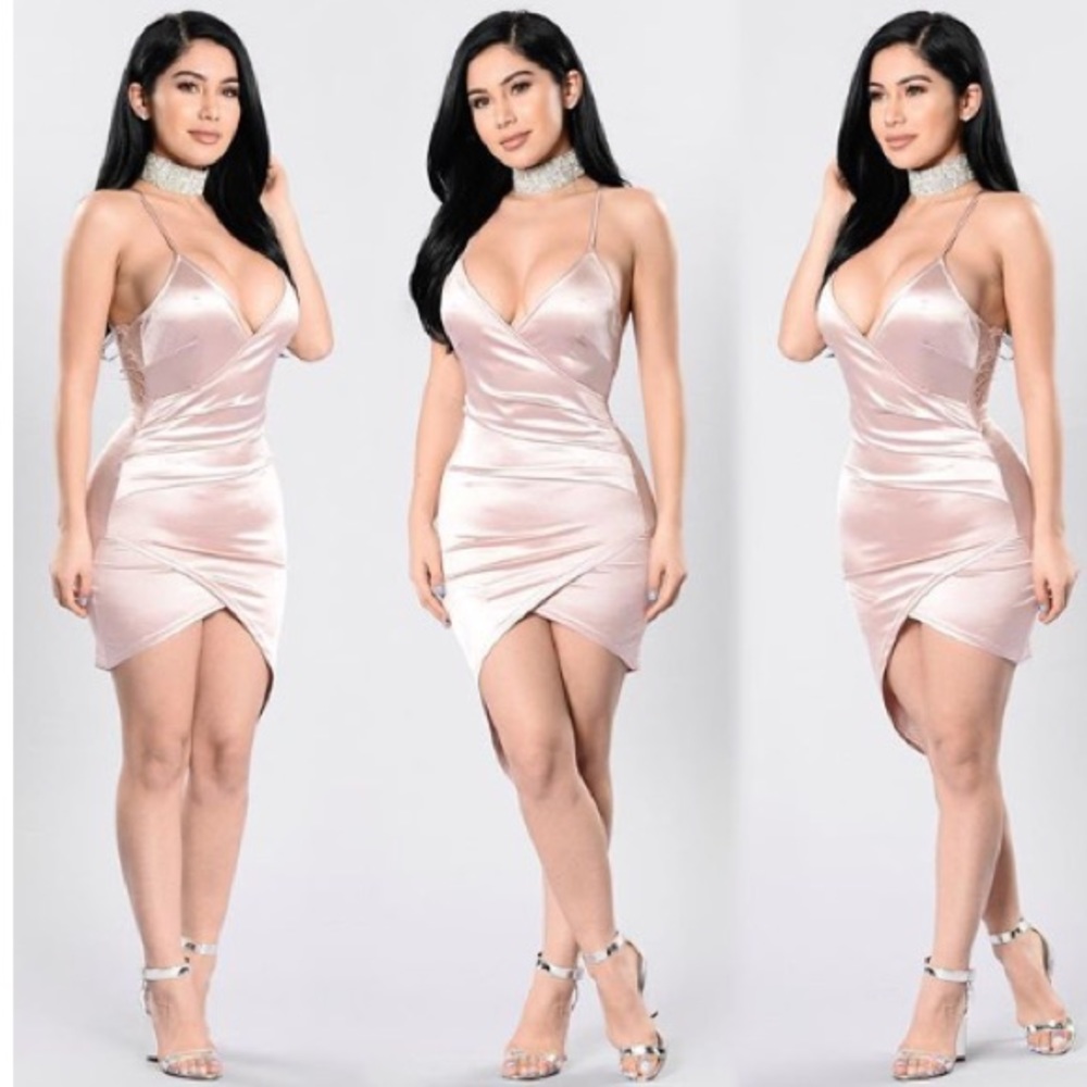 FASHION NOVA Starlight Beauty Dress - Blush Small